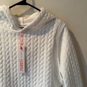 NWT The GREii Brand Cable Knit Cropped Hoodie Sweater